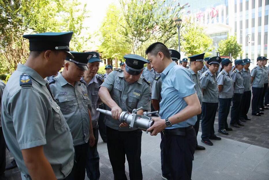 有保安與沒保安的小區(qū)，你會選擇哪個(gè)小區(qū)呢？